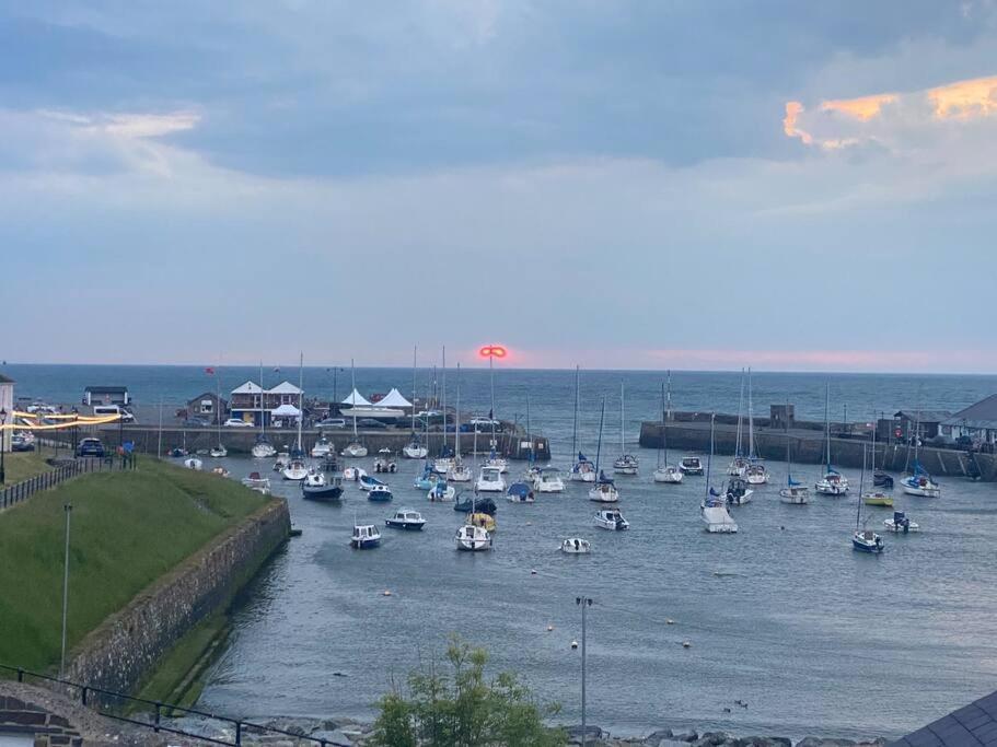 Aberaeron Island House - Panoramic Harbour Views Villa ภายนอก รูปภาพ