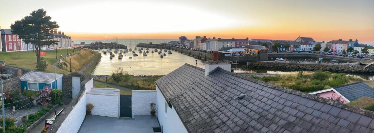 Aberaeron Island House - Panoramic Harbour Views Villa ภายนอก รูปภาพ